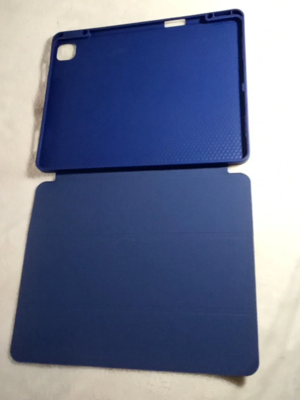 IPAD PRO 13 2024 HARGING NAVY BLUE TABLET PROTECTOR + STAND! BRAND NEW!